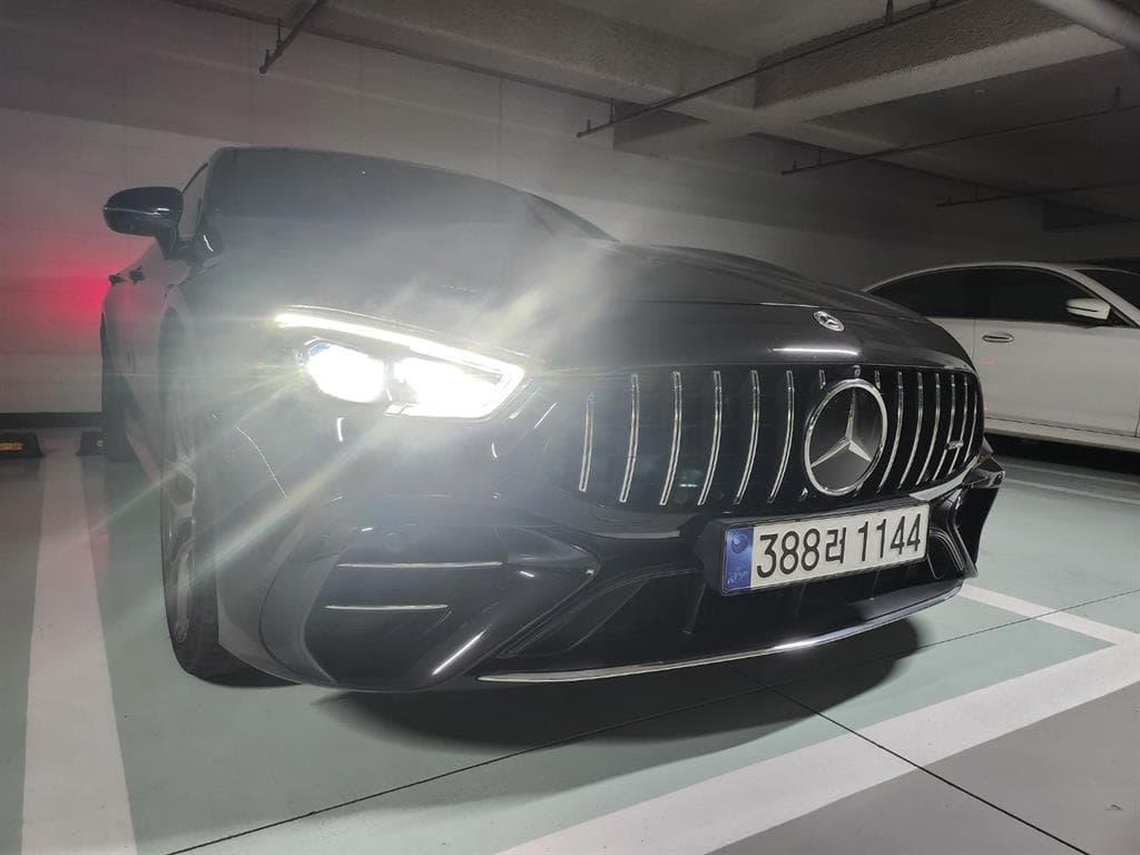 Mercedes-Benz AMG GT