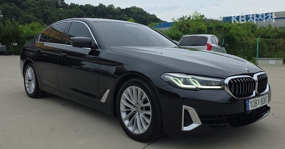 بي إم دبليو - 5-Series | All New 520 Luxury 3