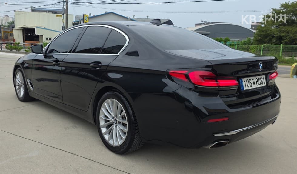 بي إم دبليو - 5-Series | All New 520 Luxury 7