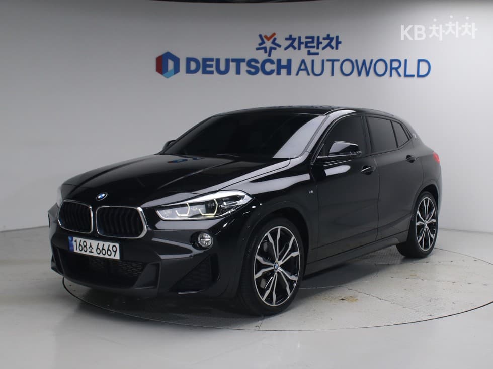 BMW X2