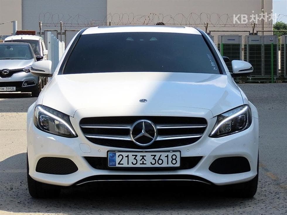 مرسيدس C-Class