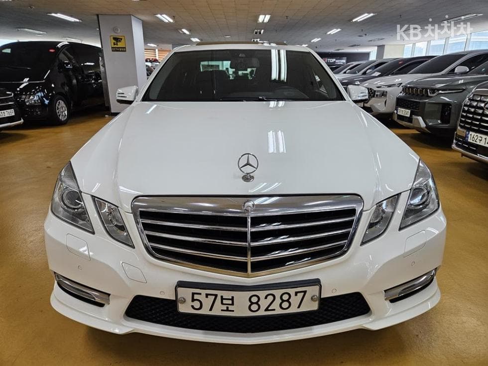 مرسيدس E-Class