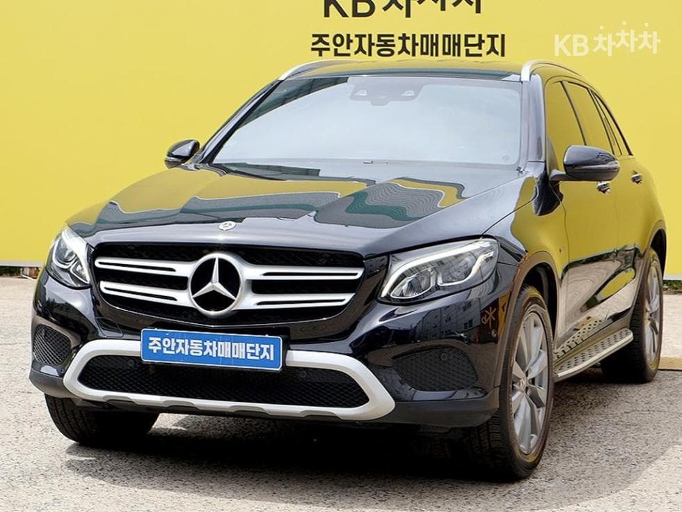 Mercedes-Benz - GLC-Class | 350 4Matic Base 2