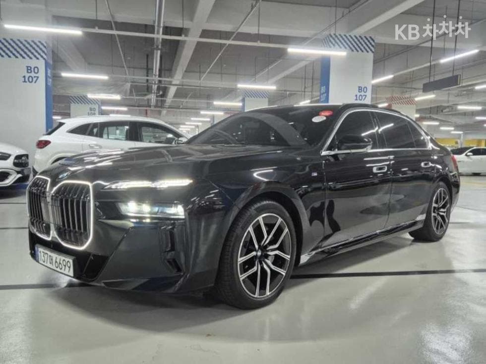 BMW 7-Series