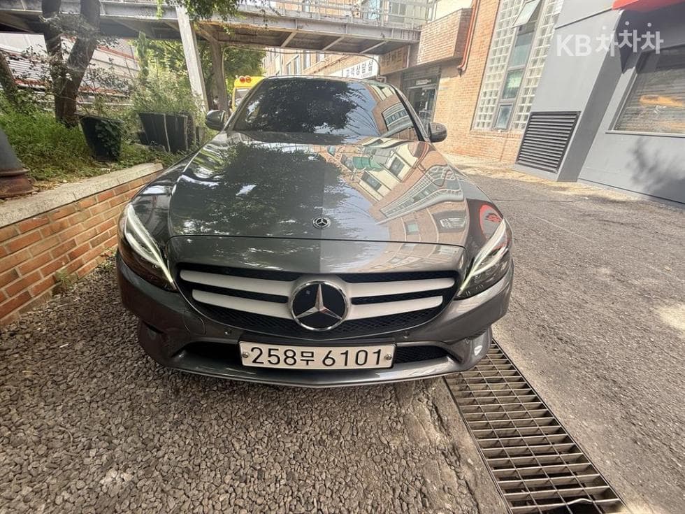مرسيدس C-Class
