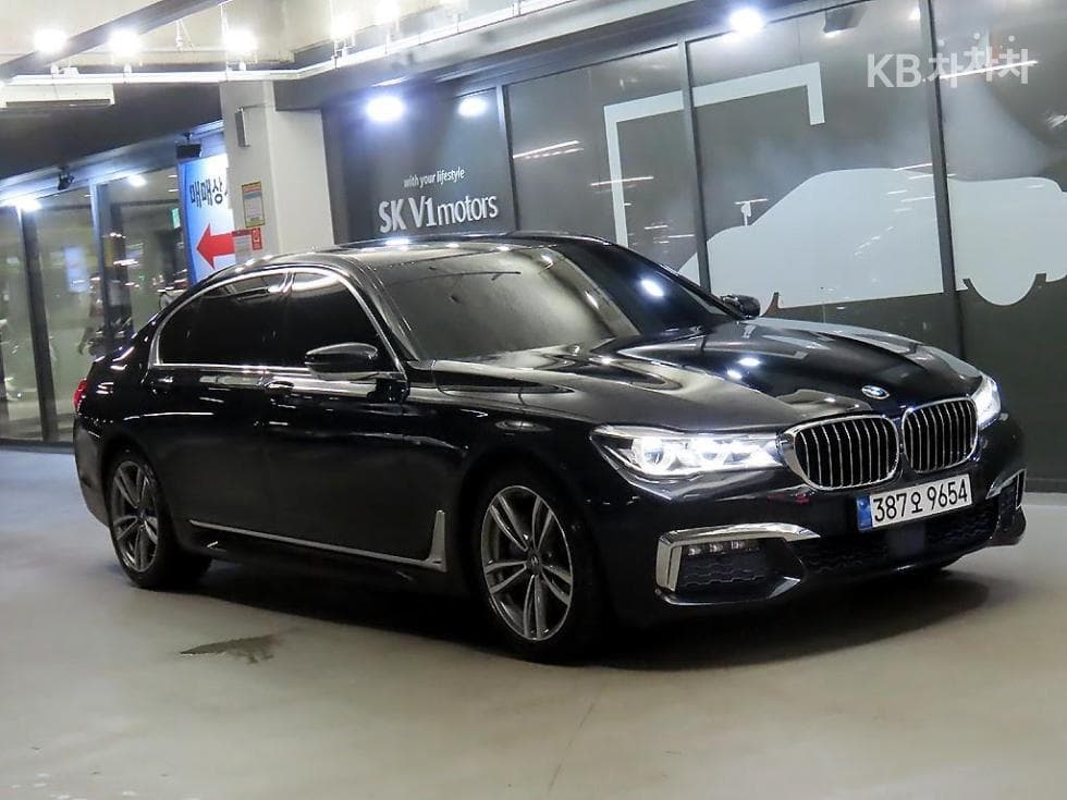 BMW 7-Series