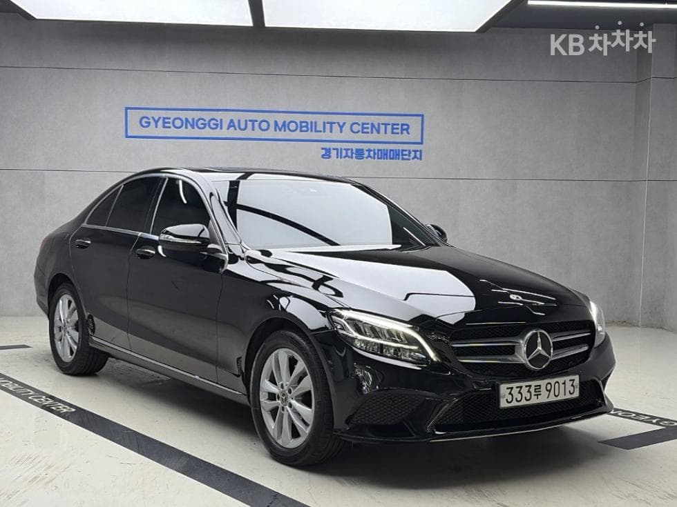 مرسيدس C-Class