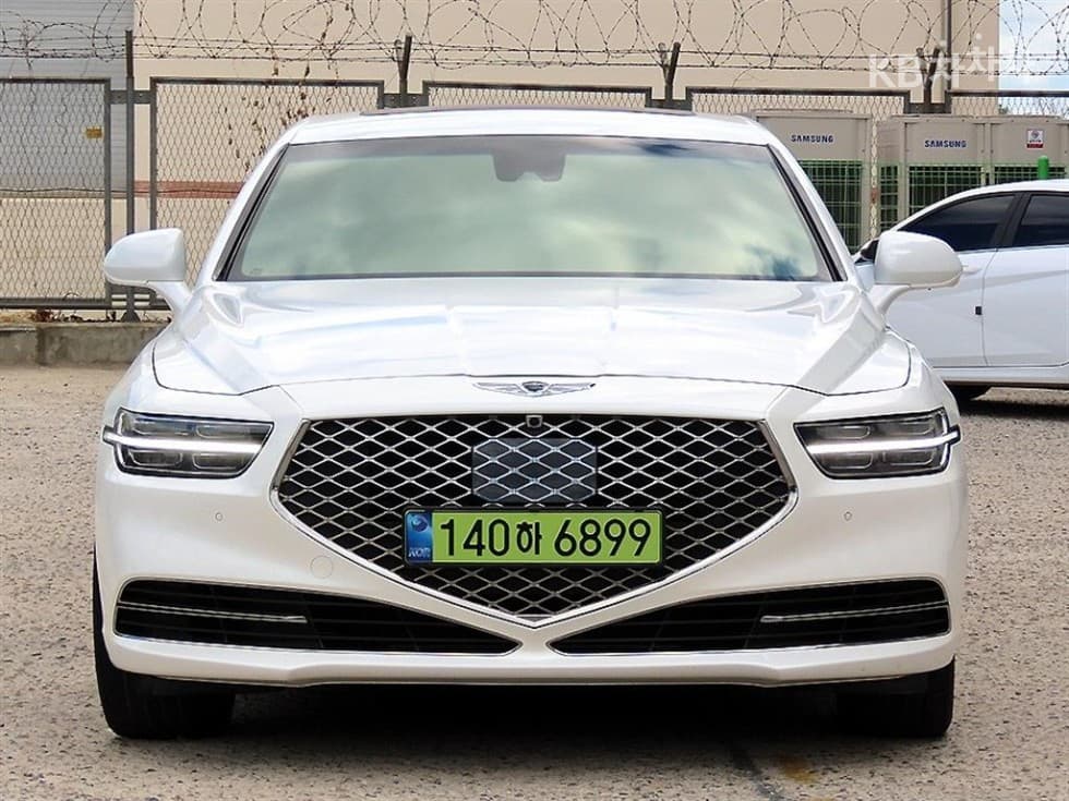 جينيسيس G90
