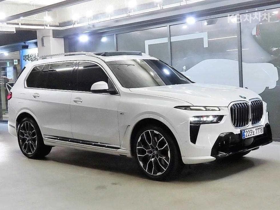 BMW X7
