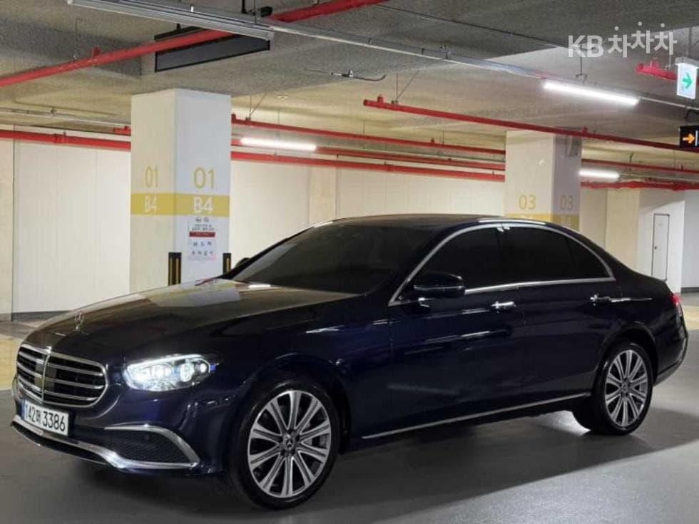 مرسيدس E-Class
