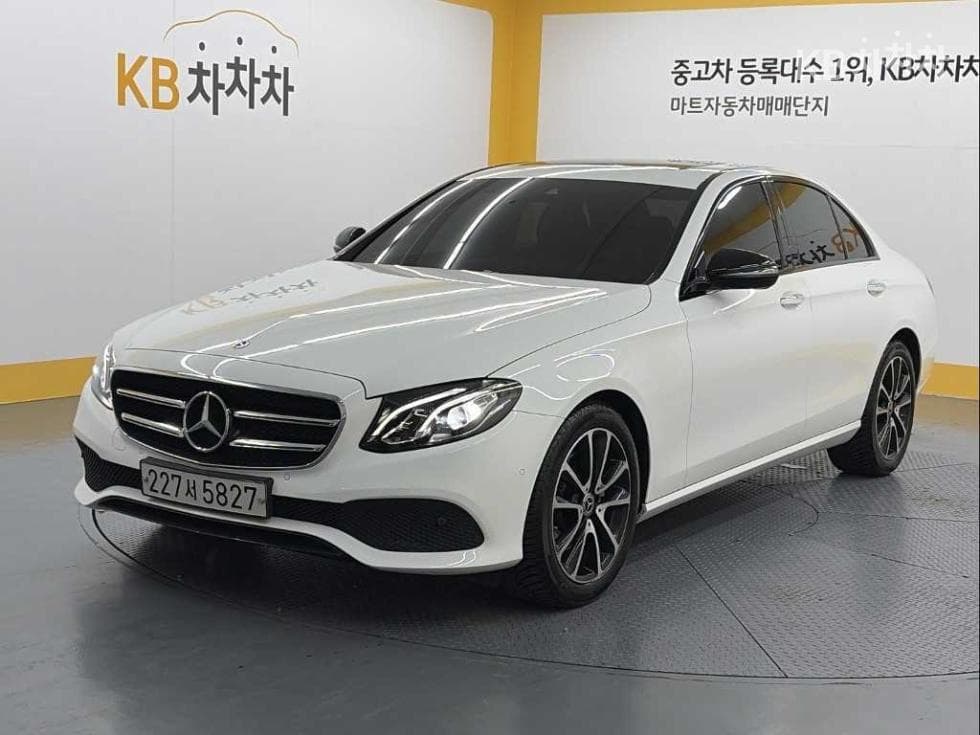 مرسيدس E-Class