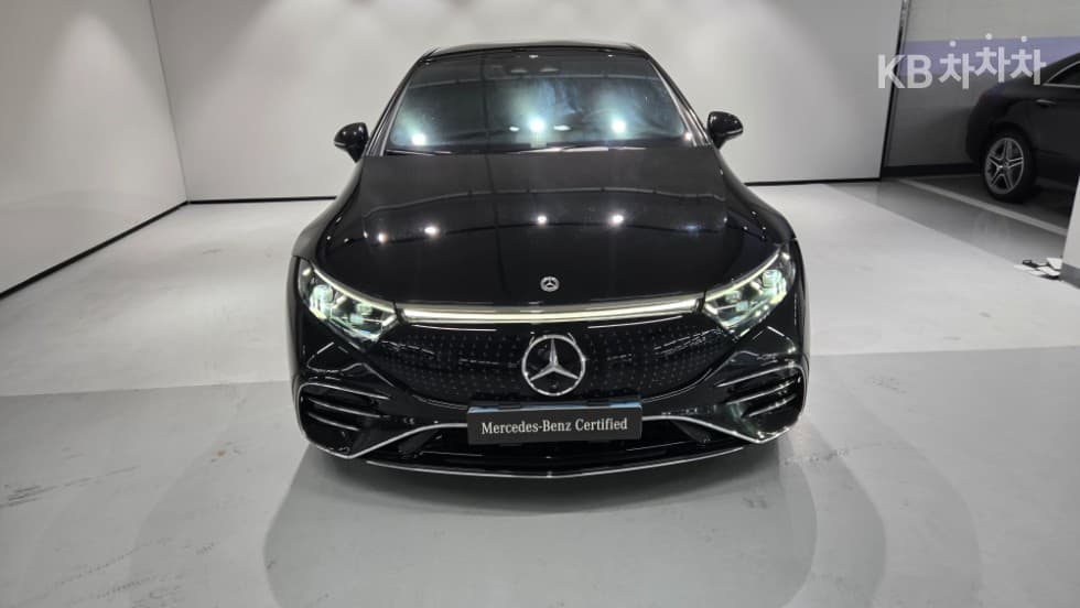 Mercedes-Benz EQS