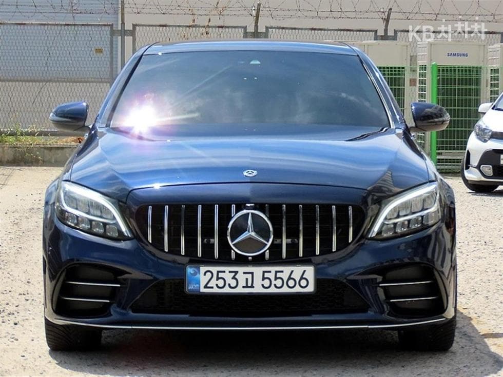 مرسيدس C-Class