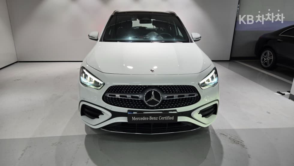 Mercedes-Benz GLA-Class