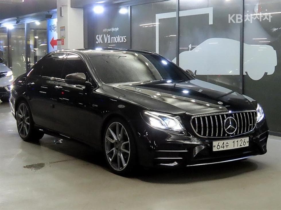 مرسيدس E-Class