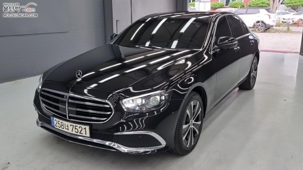 مرسيدس E-Class
