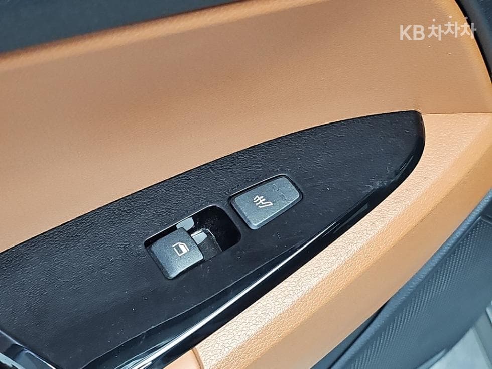 كيا - سبورتاج | The All New D2.0 2WD Noblesse 14
