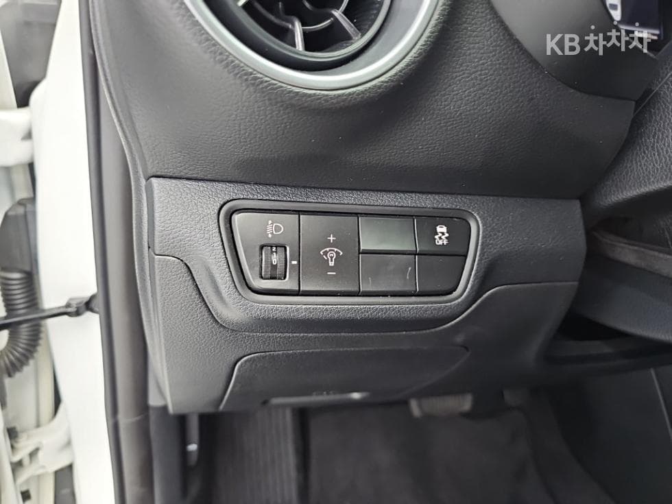 كيا - K3 | The New 1.6 Gasoline Trendy 15
