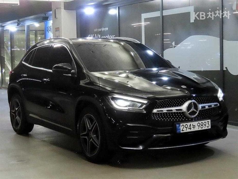 Mercedes-Benz GLA-Class