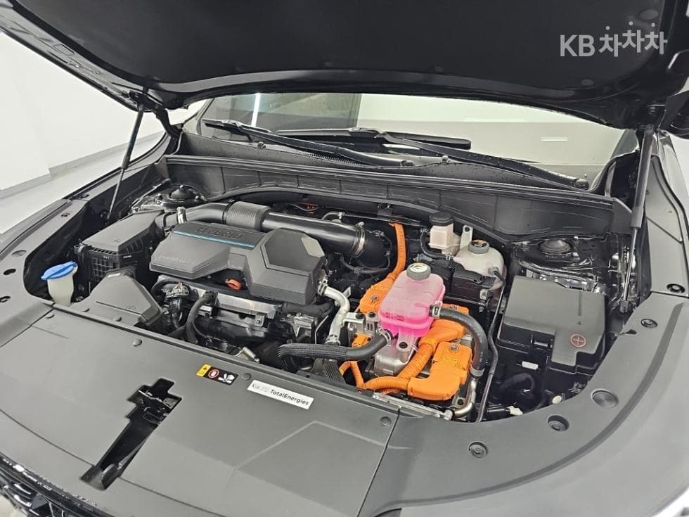 كيا - سورينتو | The New Hybrid MQ4 1.6T HEV 2WD Signature 5