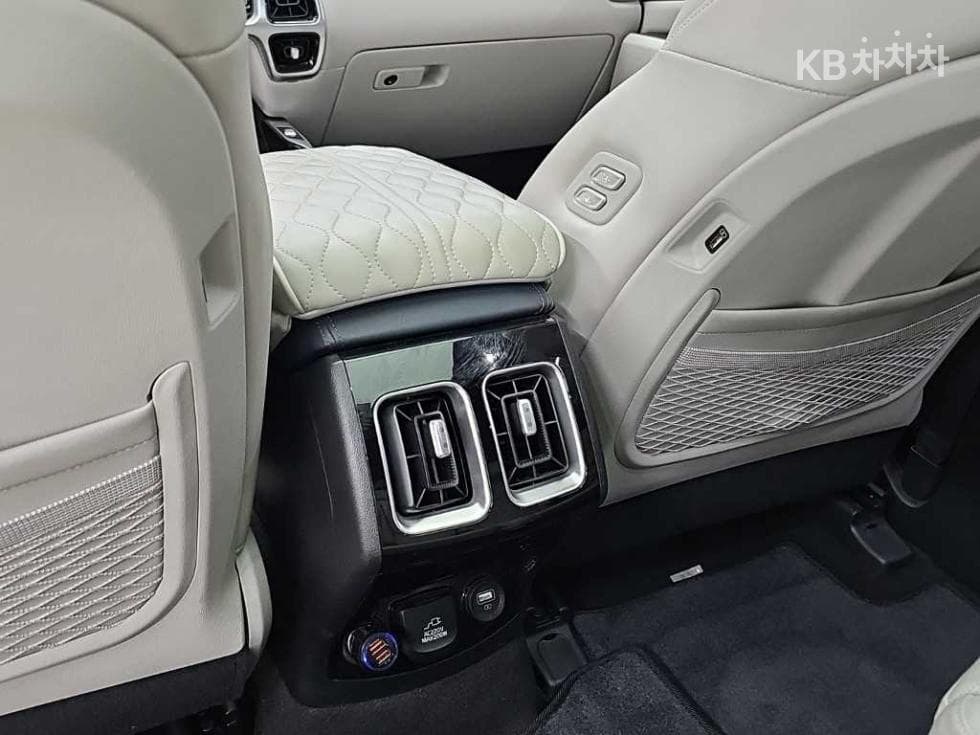 كيا - سورينتو | 4Gen Hybrid 1.6 HEV Signature 13