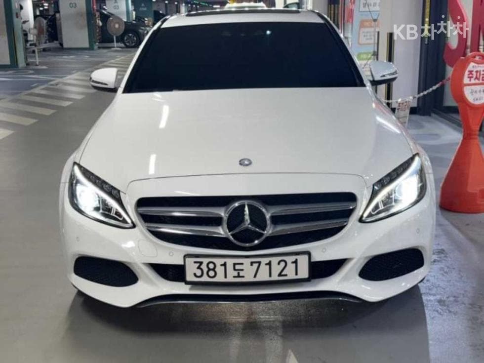 Mercedes-Benz C-Class