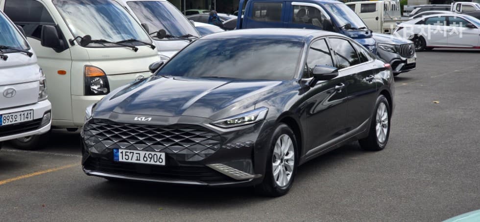 Kia K8