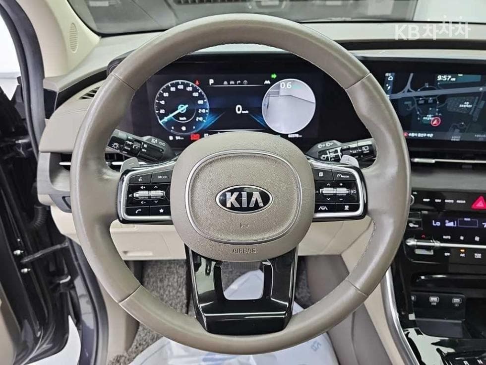 كيا - كارنيفال | 4Gen G3.5 GDI 7Seater Signature 9