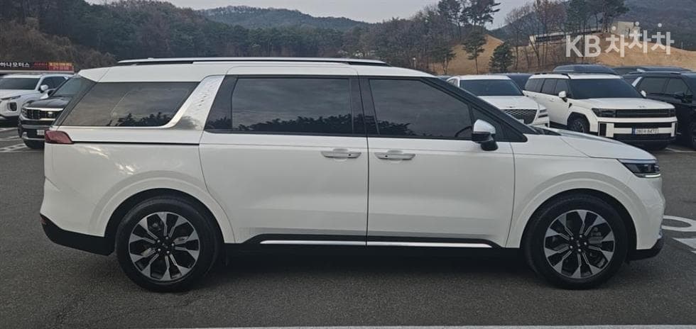 Kia - Карнивал | 4Gen D2.2 9Seater Signature 4