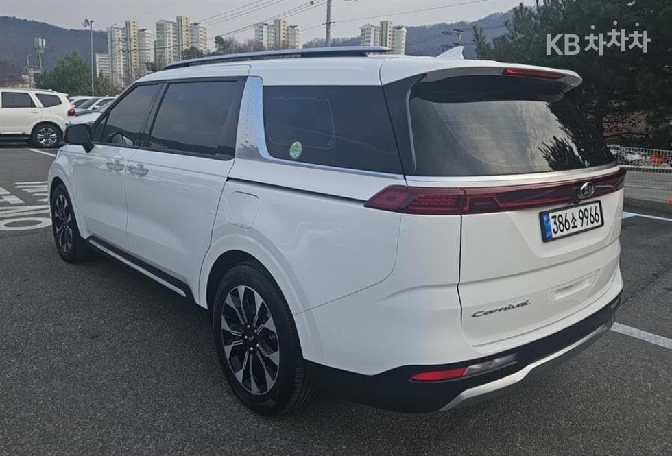 Kia - Карнивал | 4Gen D2.2 9Seater Signature 7