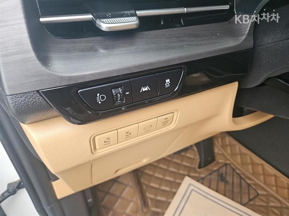 Kia - Карнивал | 4Gen D2.2 9Seater Signature 10