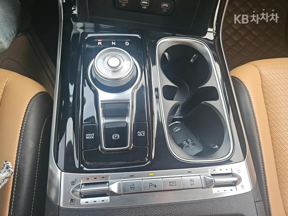 Kia - Карнивал | 4Gen D2.2 9Seater Signature 16