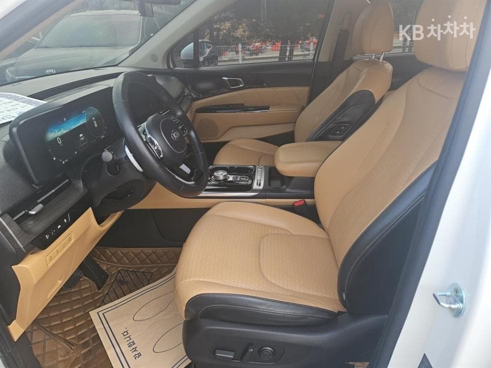 Kia - Карнивал | 4Gen D2.2 9Seater Signature 18