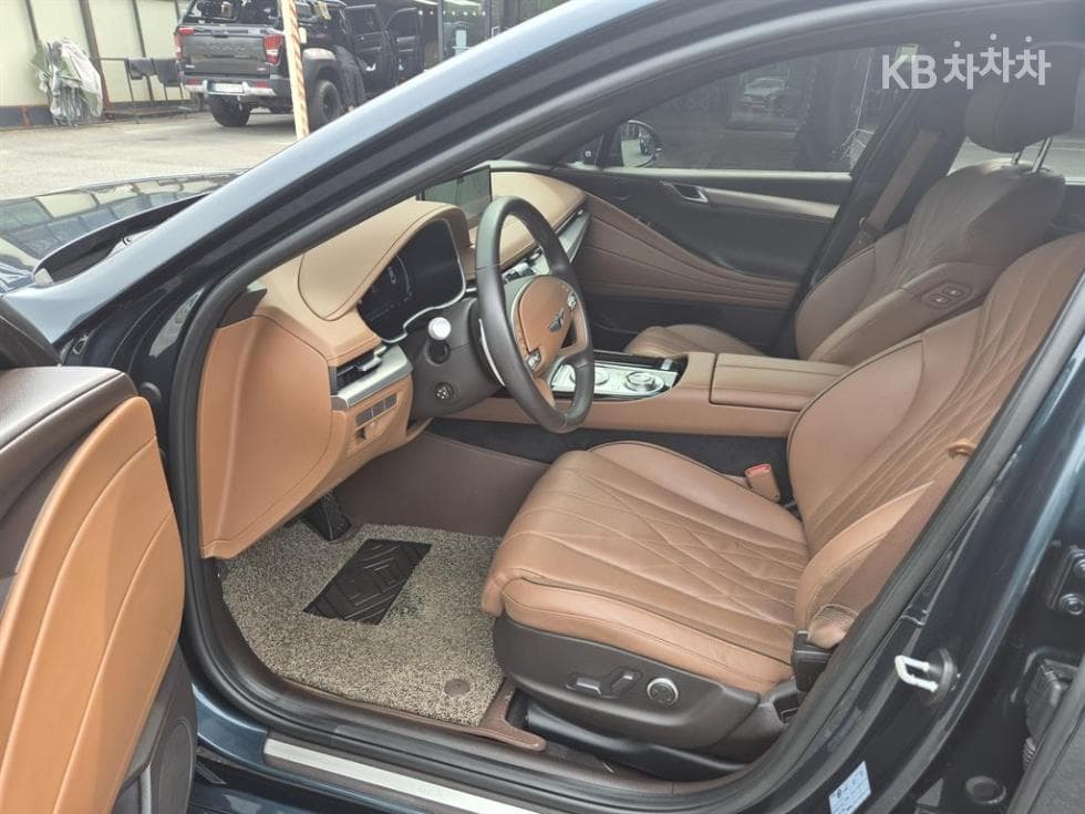 Genesis - G80 | 2.5 T-GDi AWD 5