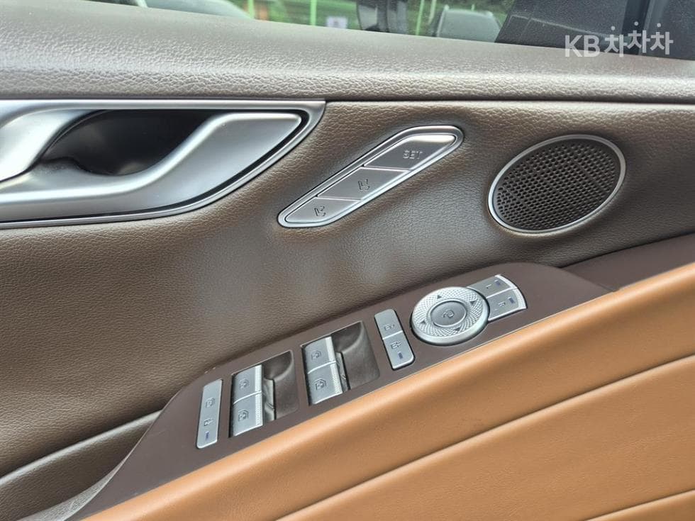 Genesis - G80 | 2.5 T-GDi AWD 11