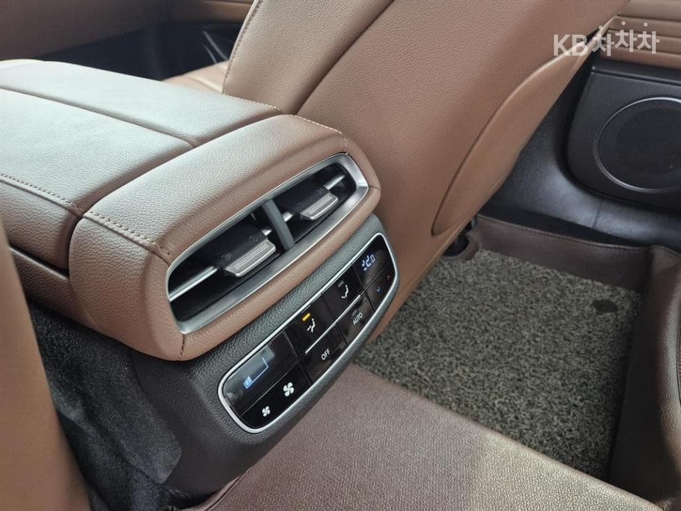 Genesis - G80 | 2.5 T-GDi AWD 16