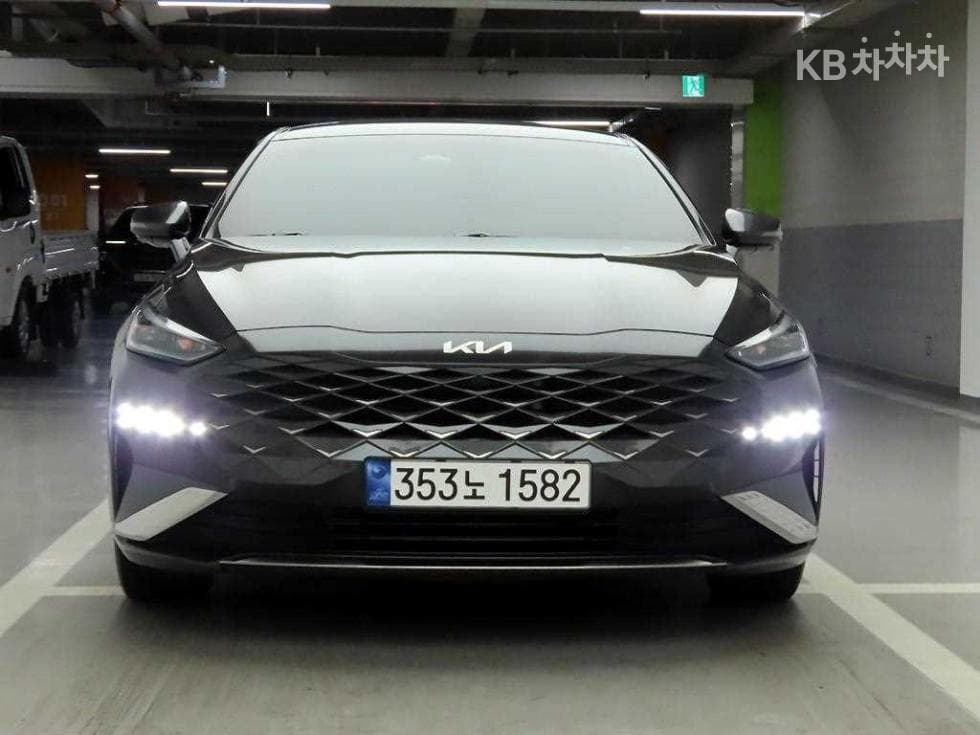 Kia K8