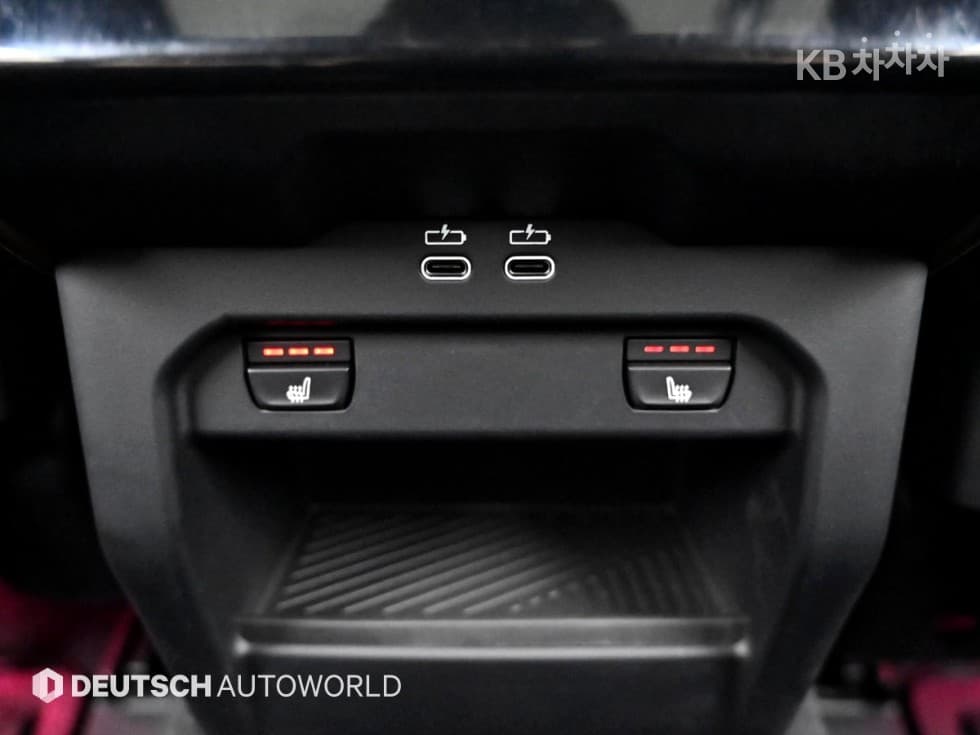 BMW - 5-Series | New 520 M Sport 17