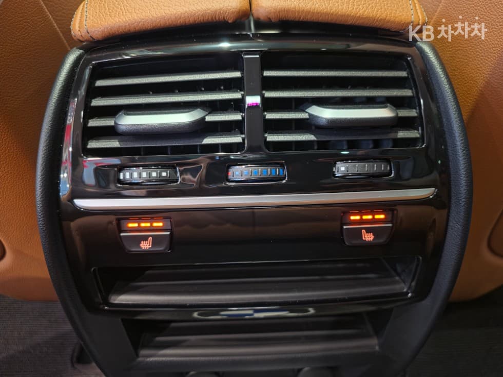 BMW - 5-Series | All New 520 Luxury 20