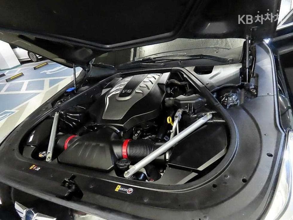 Genesis - EQ900 | 5.0 GDI AWD Prestige 19