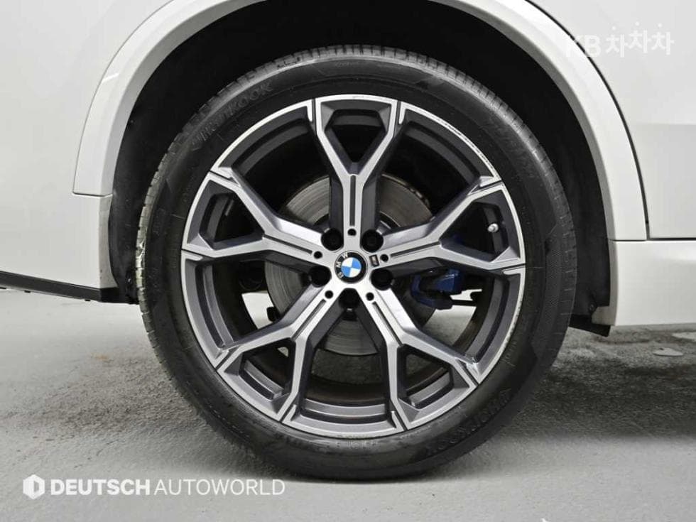 BMW - X5 | xDrive 30 M Sport 5