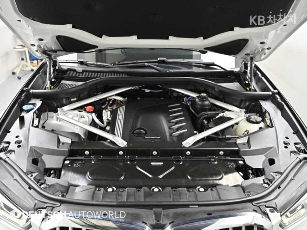 BMW - X5 | xDrive 30 M Sport 6