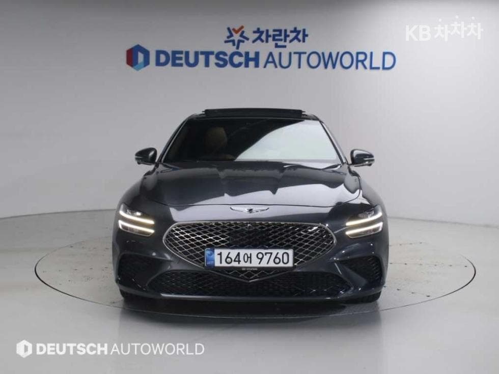 Genesis - G70 | The New 2.0T 4WD Standard 3