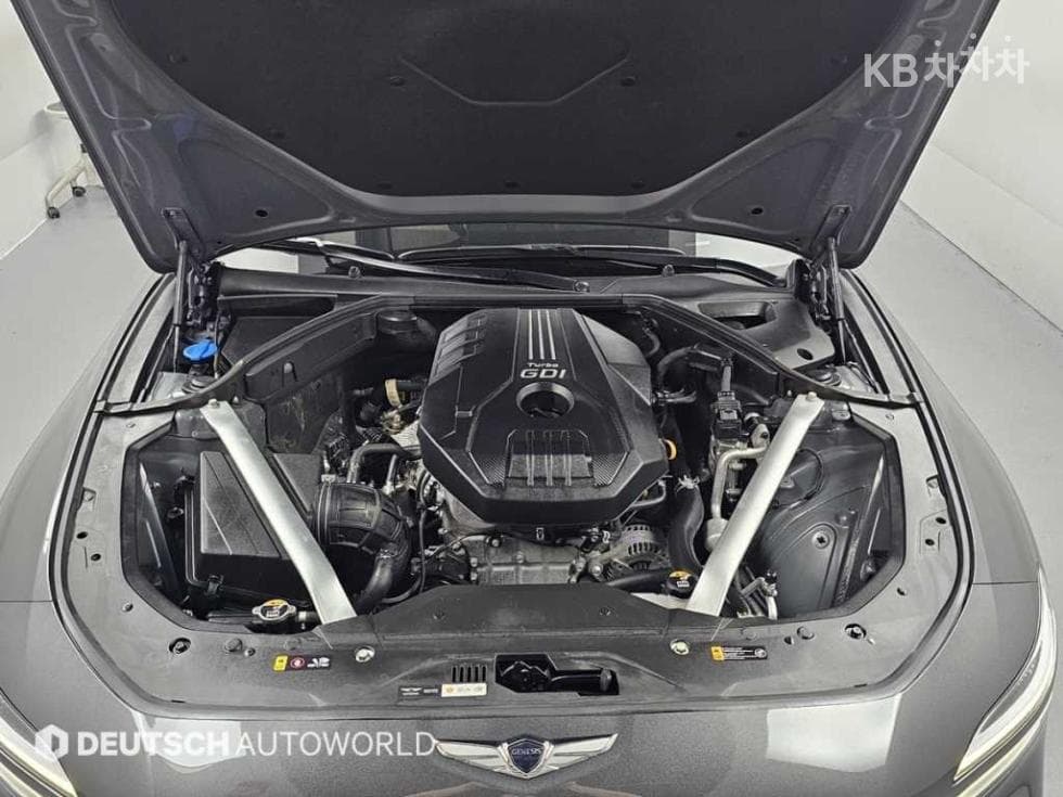 Genesis - G70 | The New 2.0T 4WD Standard 6