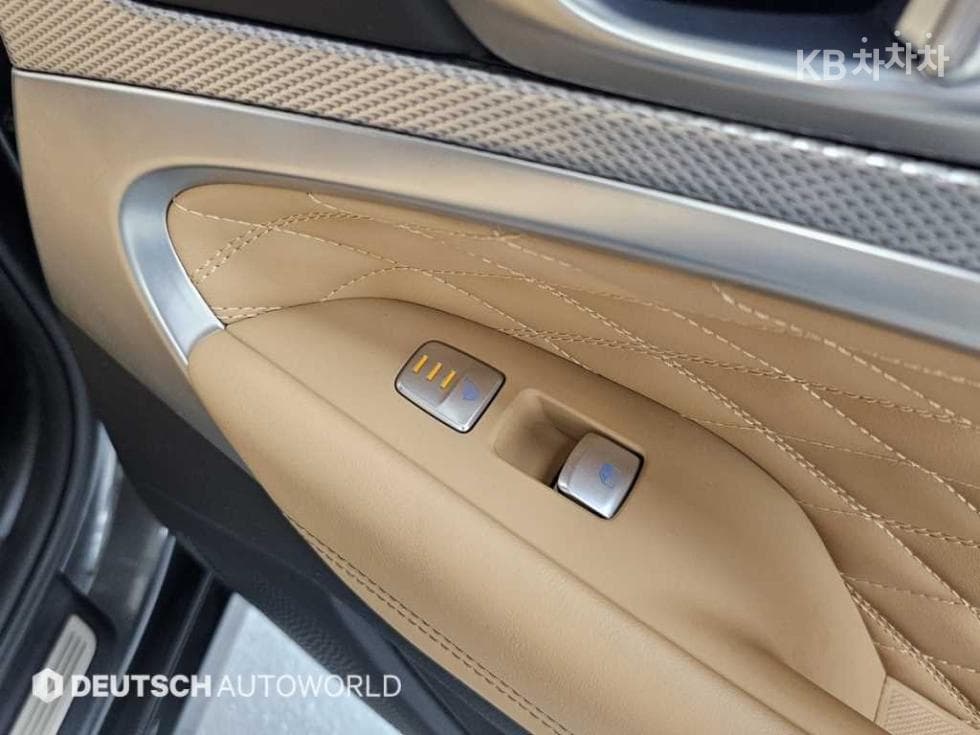 Genesis - G70 | The New 2.0T 4WD Standard 16