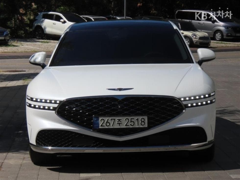 جينيسيس G90