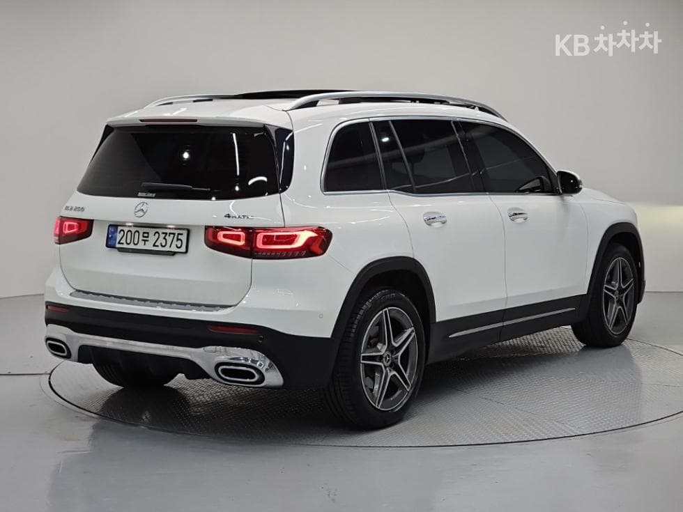 Mercedes-Benz - GLB-Class | 250 4Matic 4