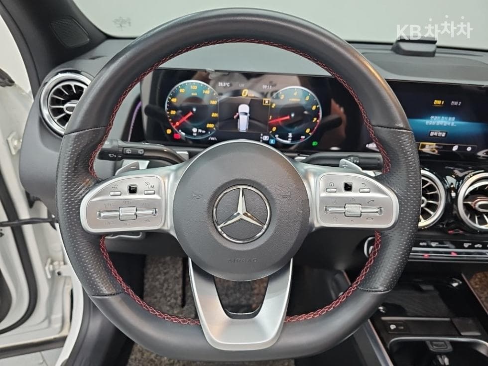 Mercedes-Benz - GLB-Class | 250 4Matic 9