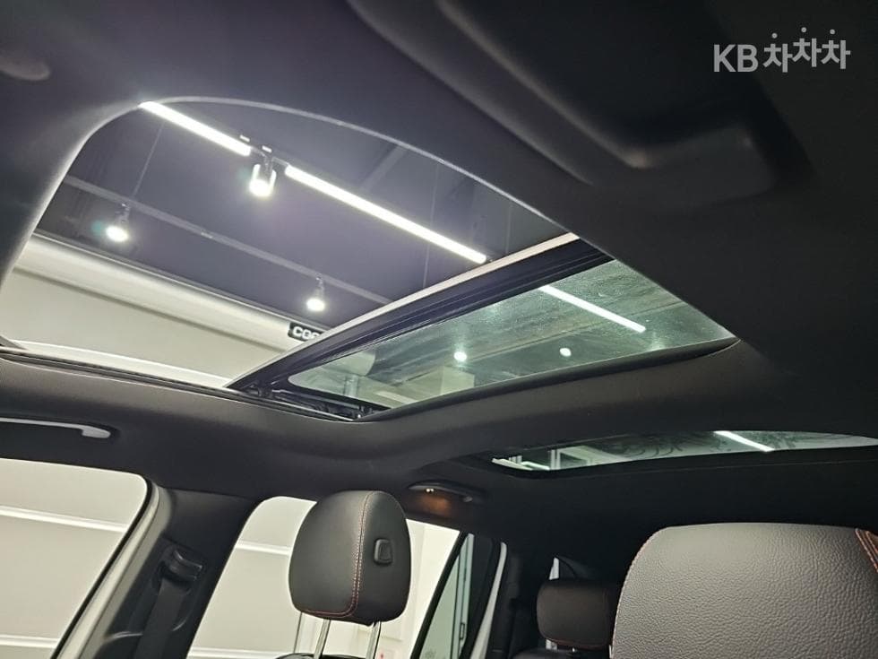 Mercedes-Benz - GLB-Class | 250 4Matic 13