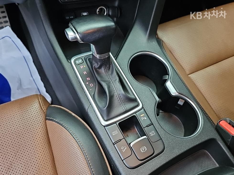 كيا - سبورتاج | The Bold 2.0 Diesel 2WD 8